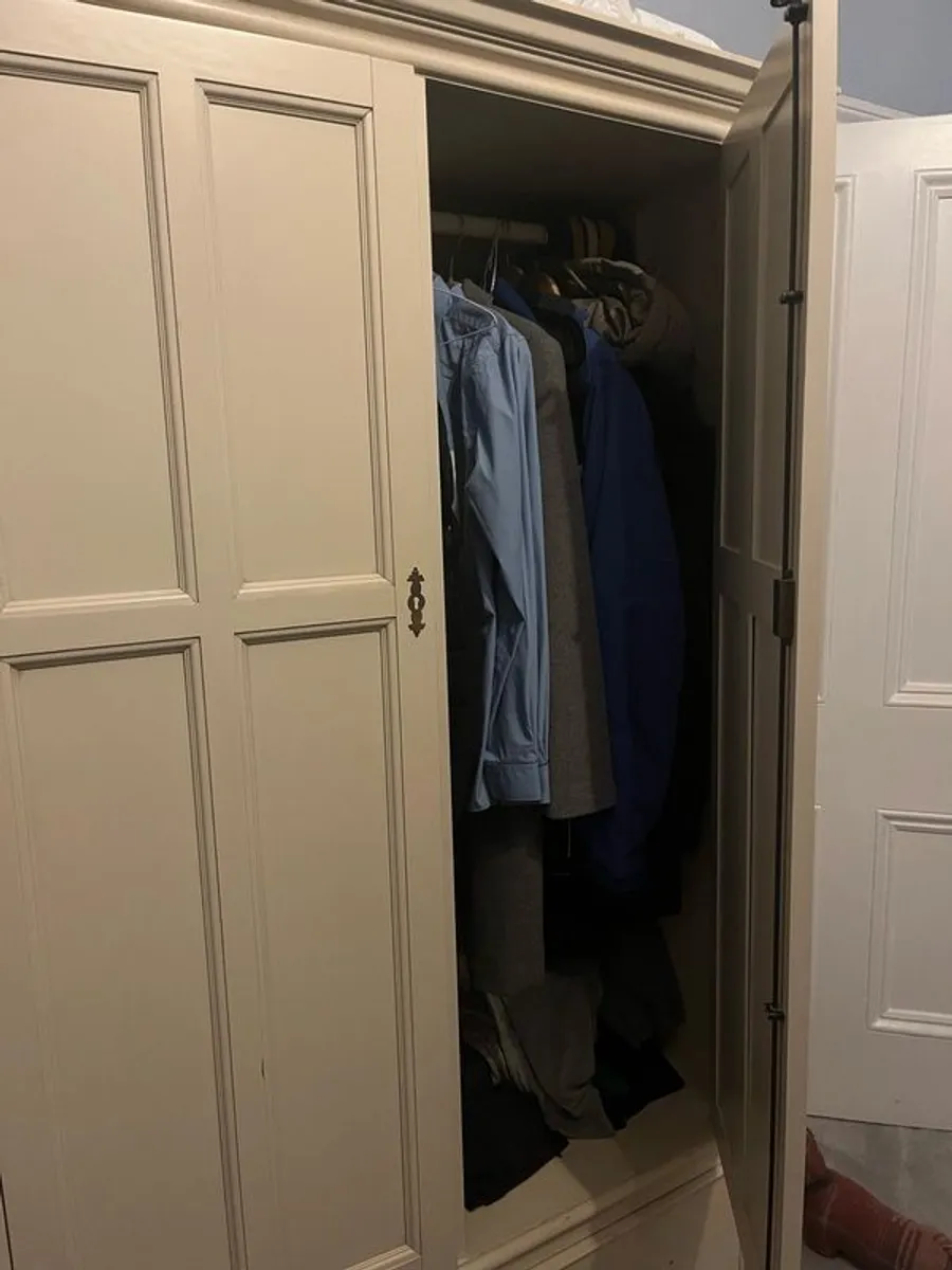 wardrobes - Image 2