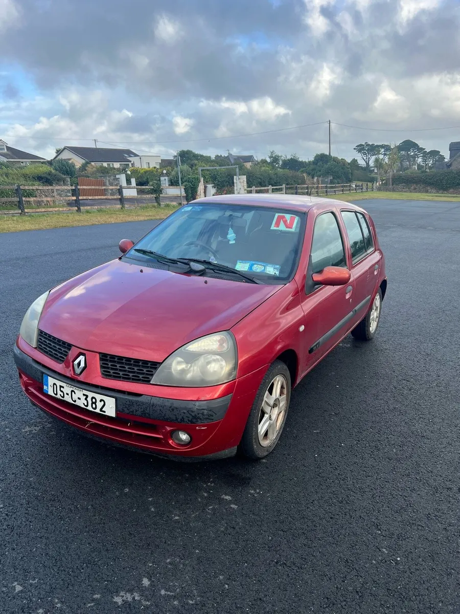 2005 Renault Clio - Image 1