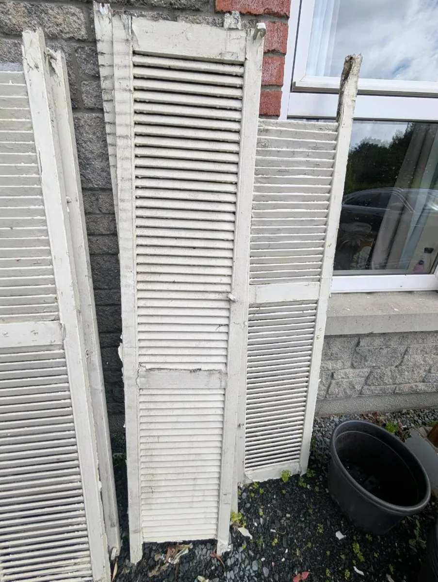 Wooden window shutters - Image 4