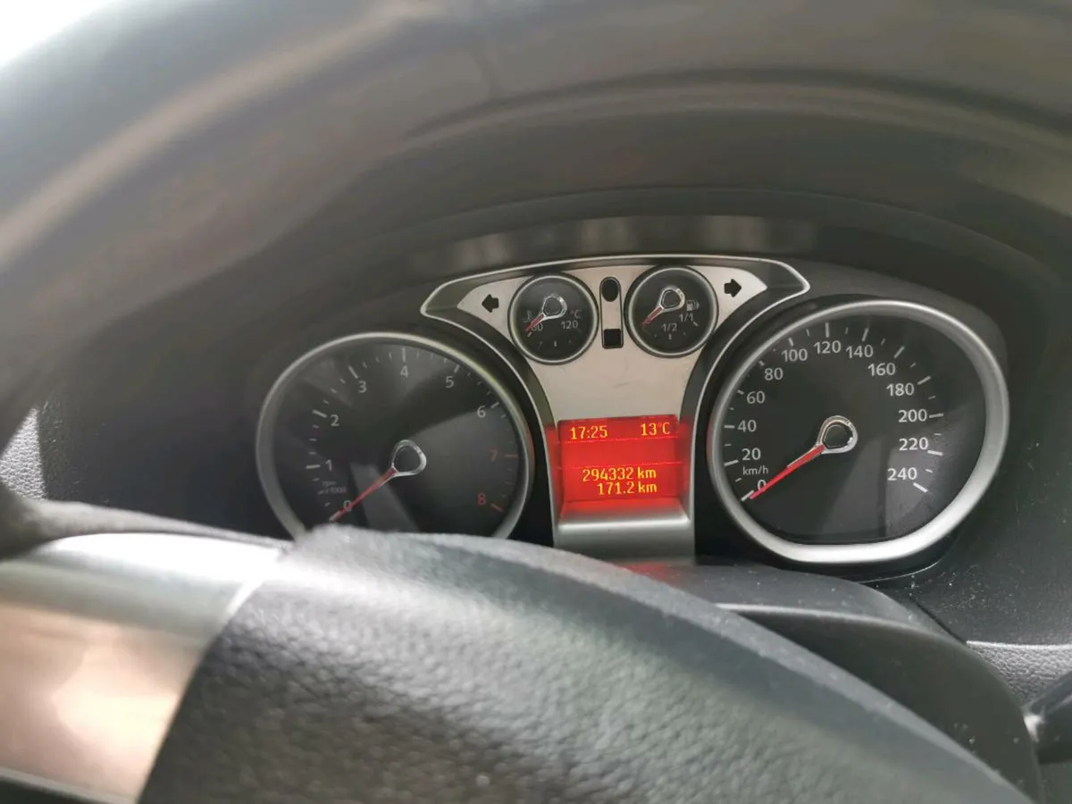 Ford focus 1,4 2008 - Image 4