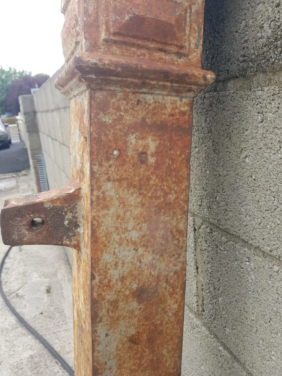 Antique  pillar - Image 3