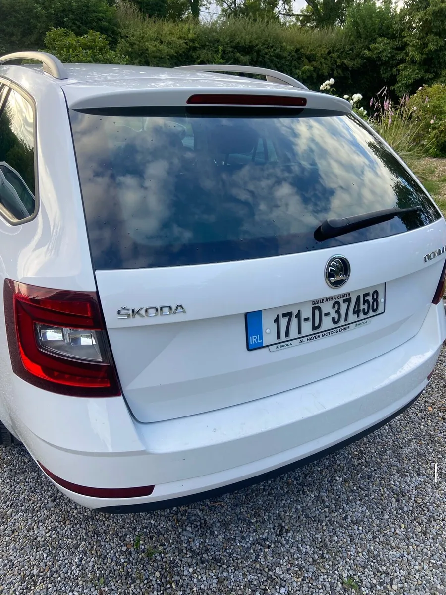 Skoda Octavia Estate - Image 3