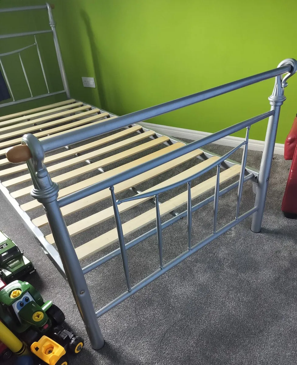 Single Bed - Image 1