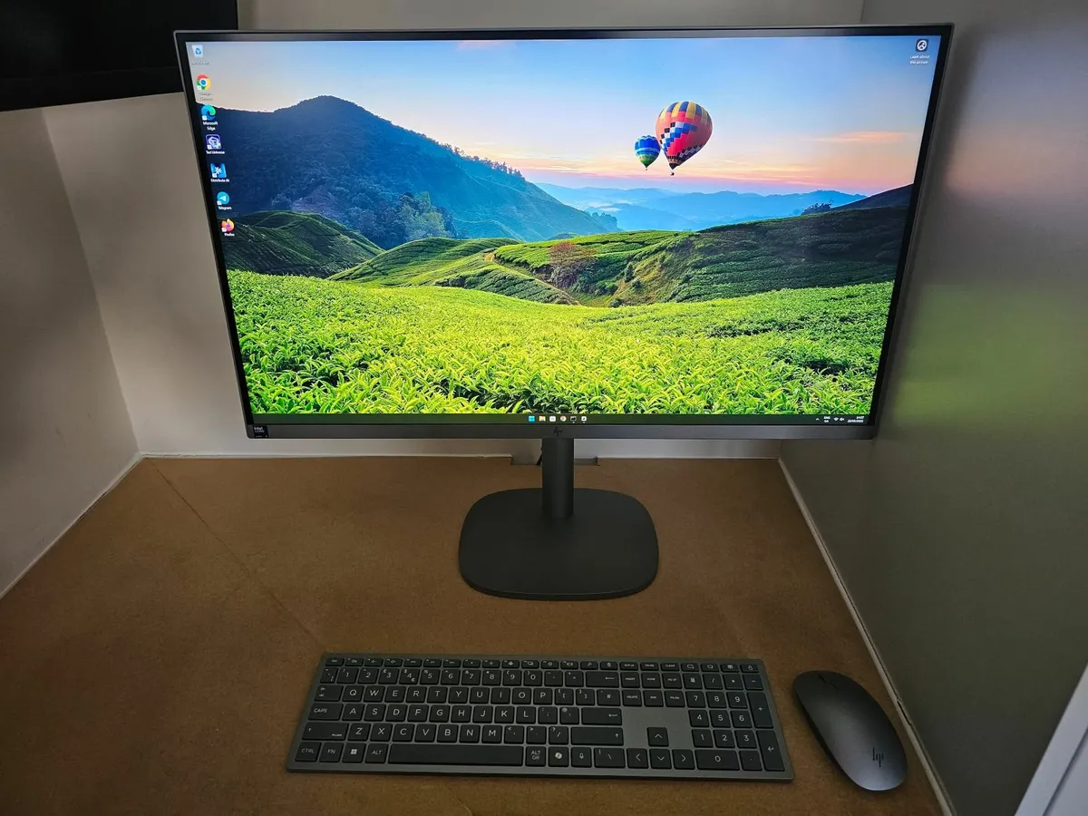 HP OmniStudio X 27" All-in-One for sale - Image 1