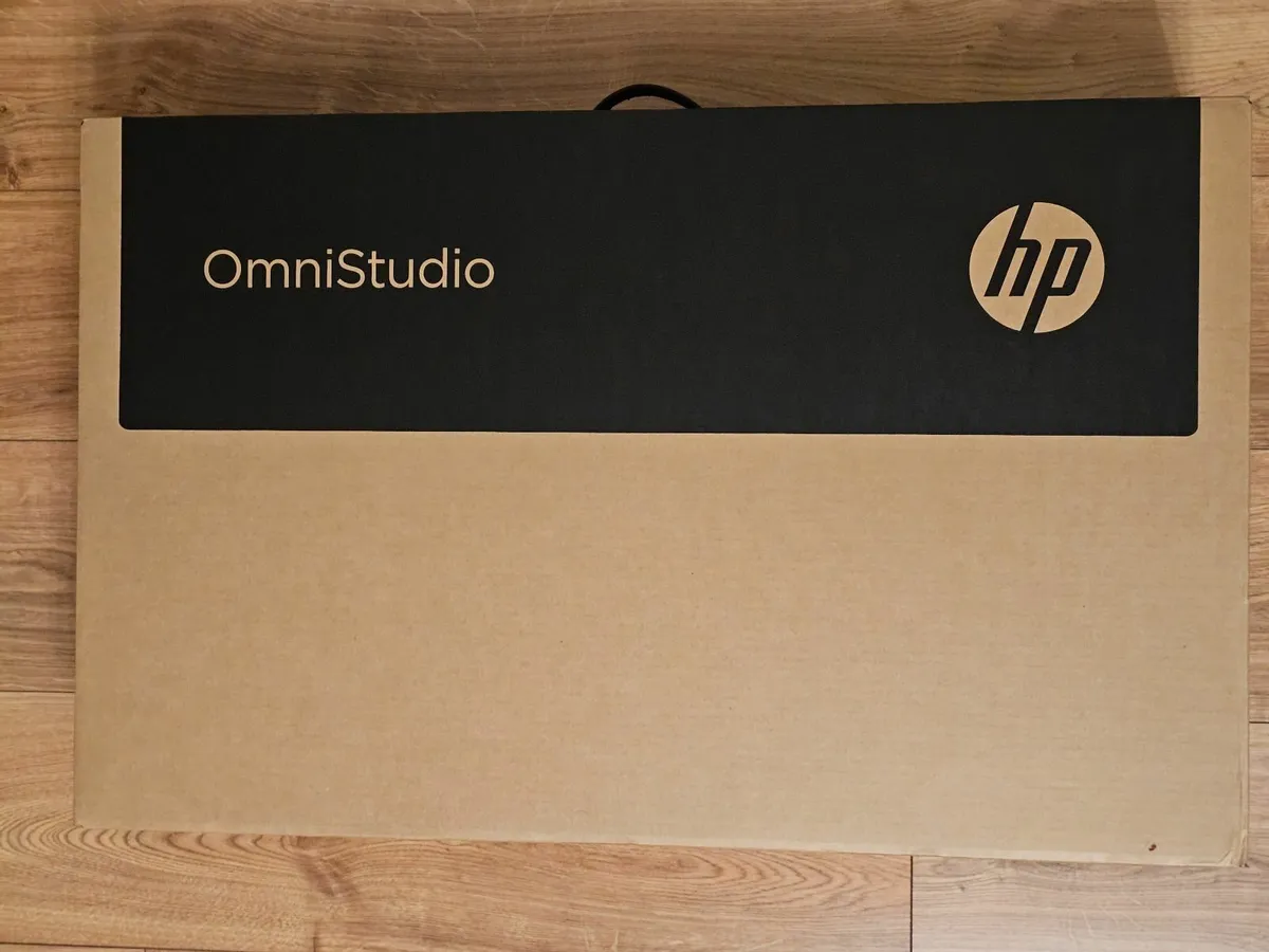 HP OmniStudio X 27" All-in-One for sale - Image 2