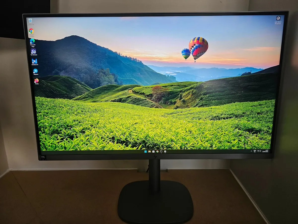 HP OmniStudio X 27" All-in-One for sale - Image 3