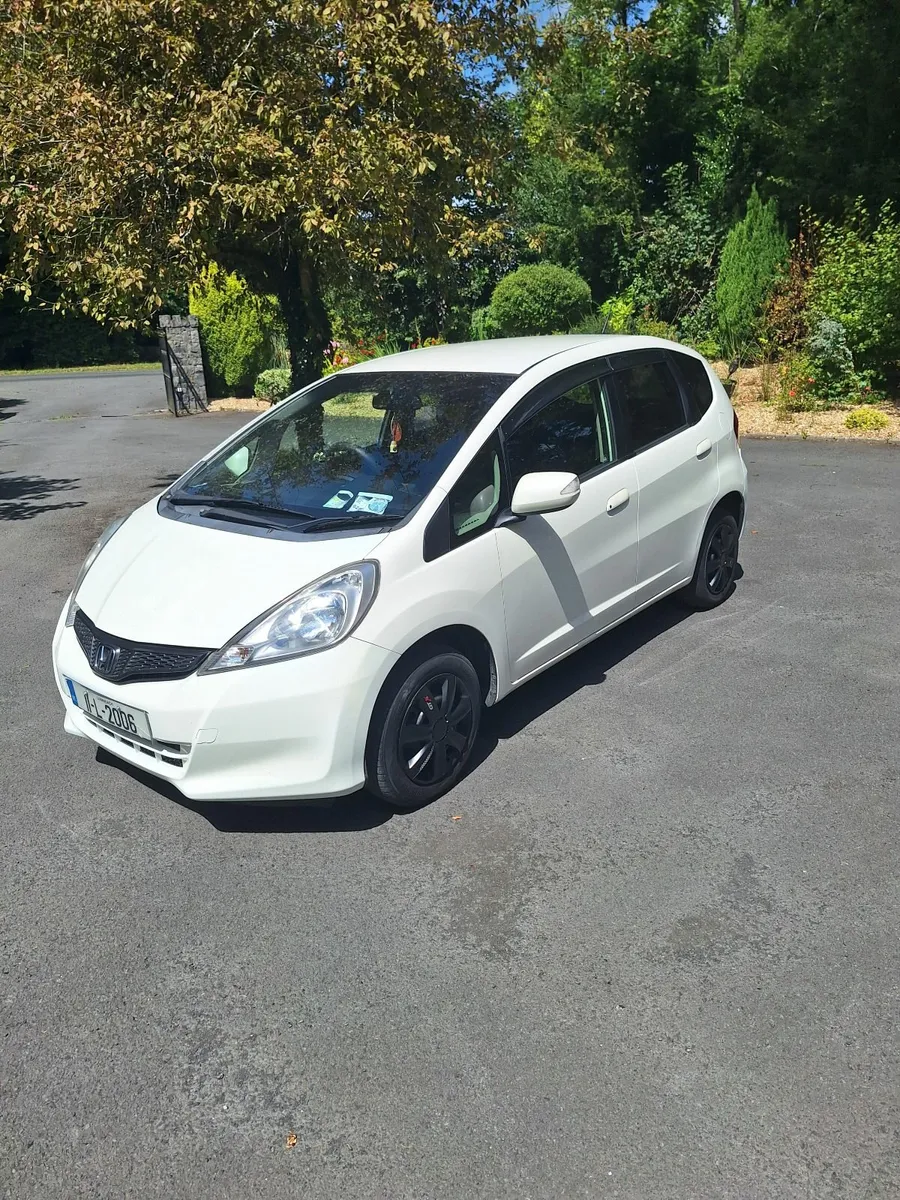 Automatic Honda Fit Nct 07/26 only 136km - Image 1