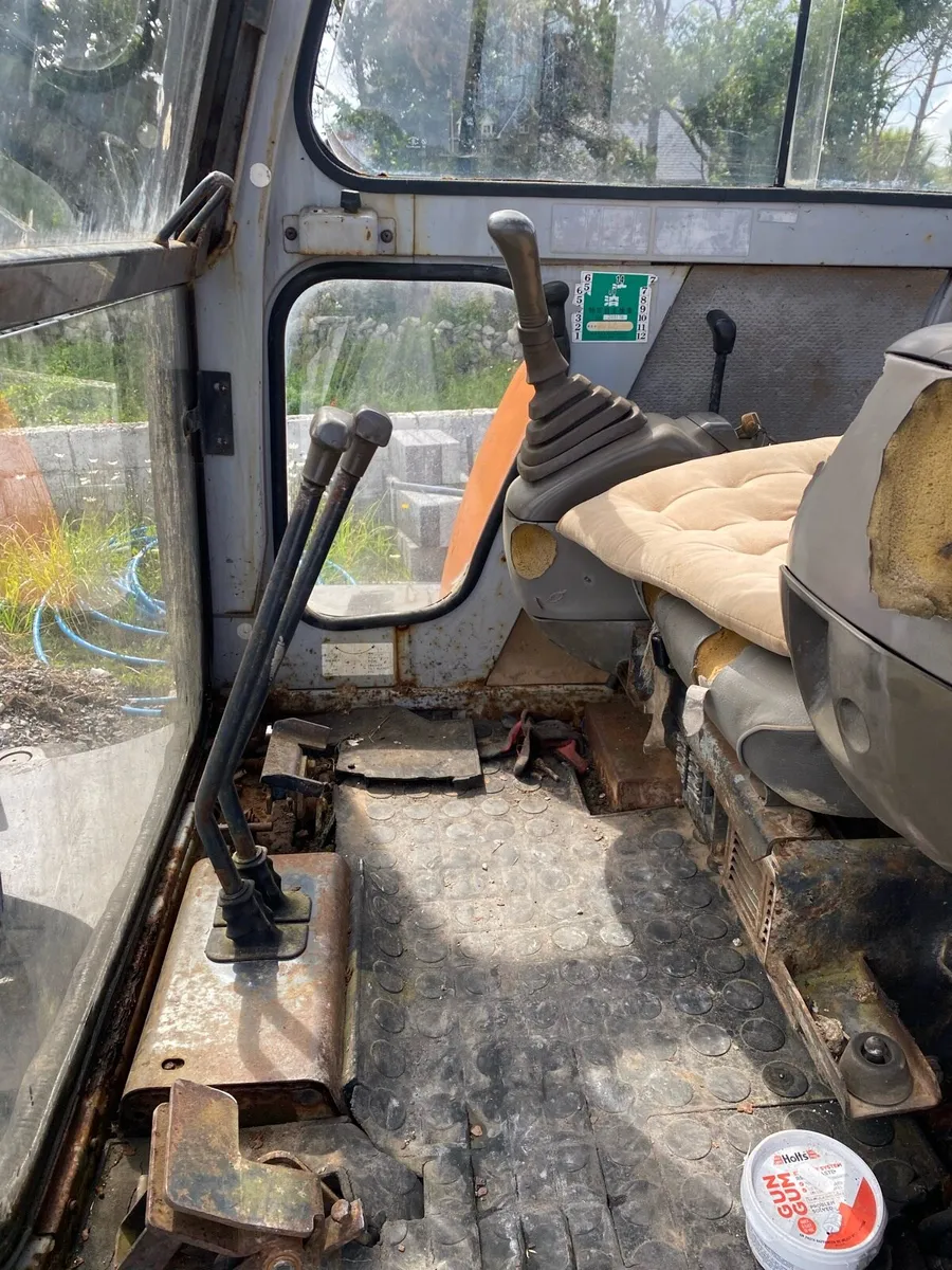 Hitachi ex40 - Image 4