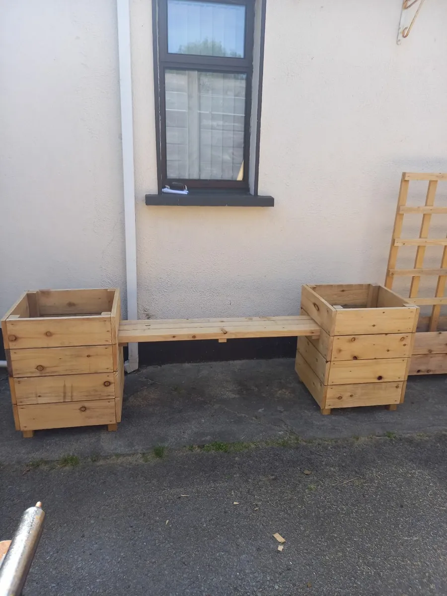 Planter Bench - Image 1