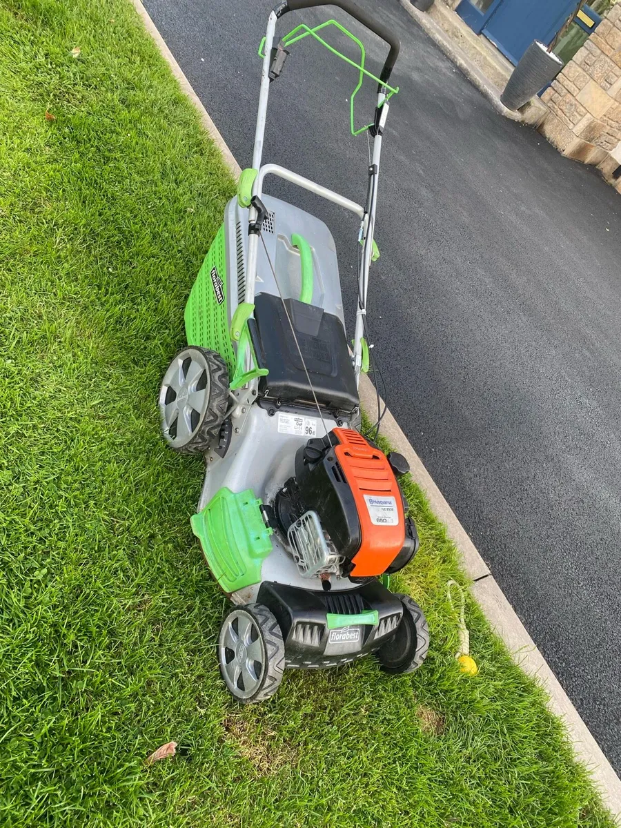 Selfdrive lawnmower - Image 1