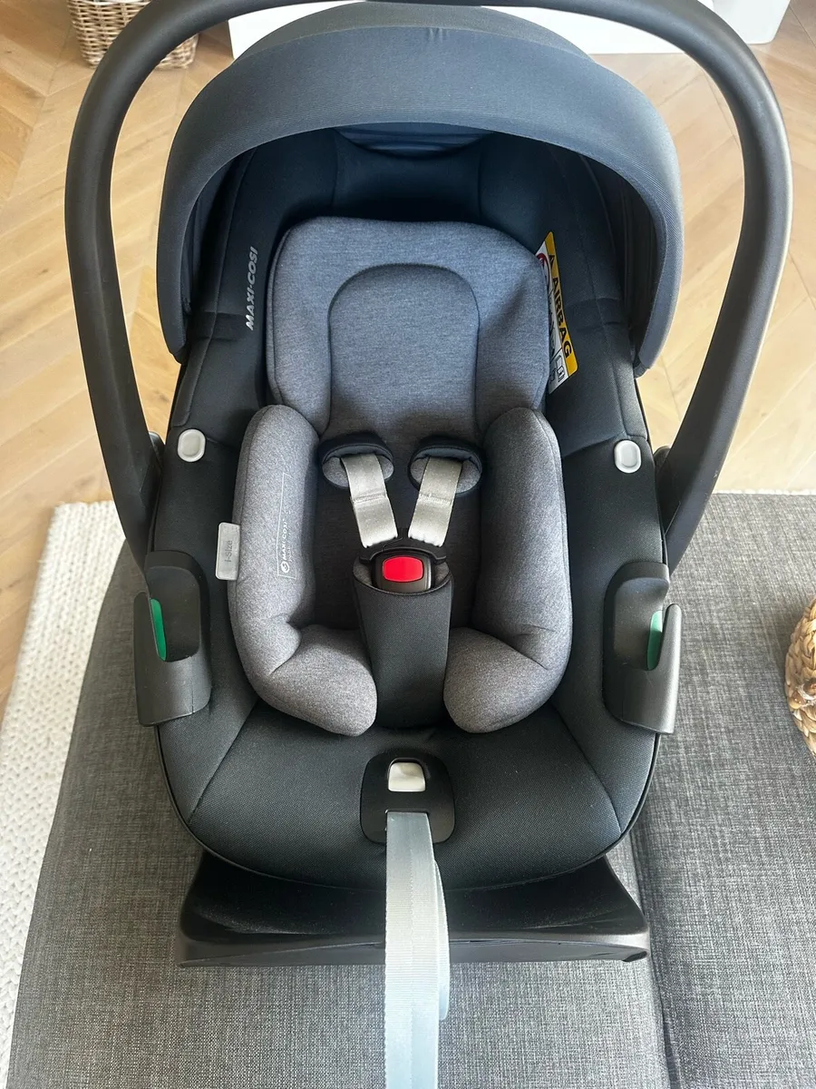 Uppababy vista v2 + maxi cosi pebble 360 - Image 4