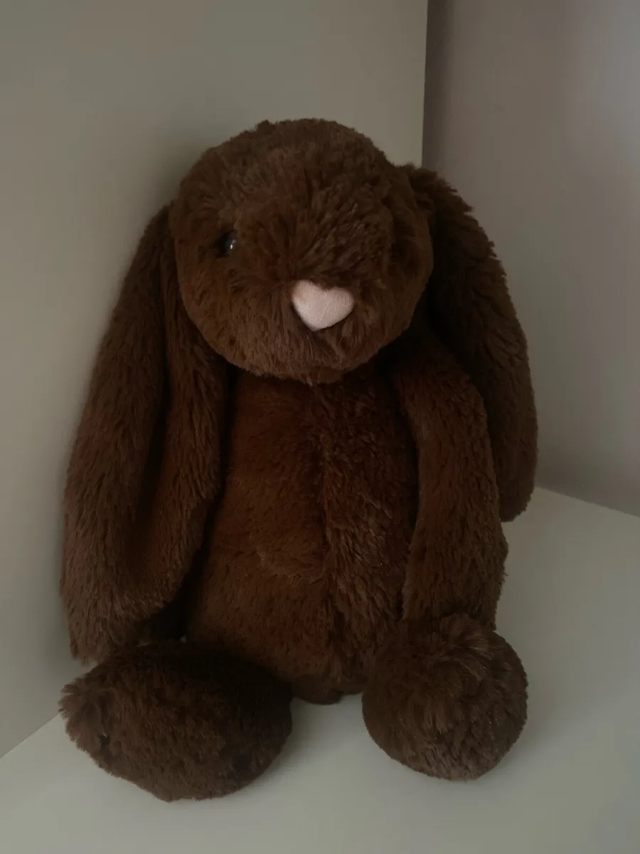 Jellycat Medium Chocolate Bashful Bunny