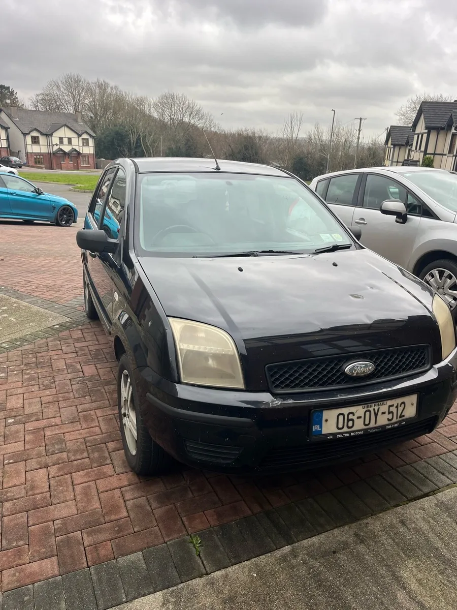 Ford Fusion - Image 1