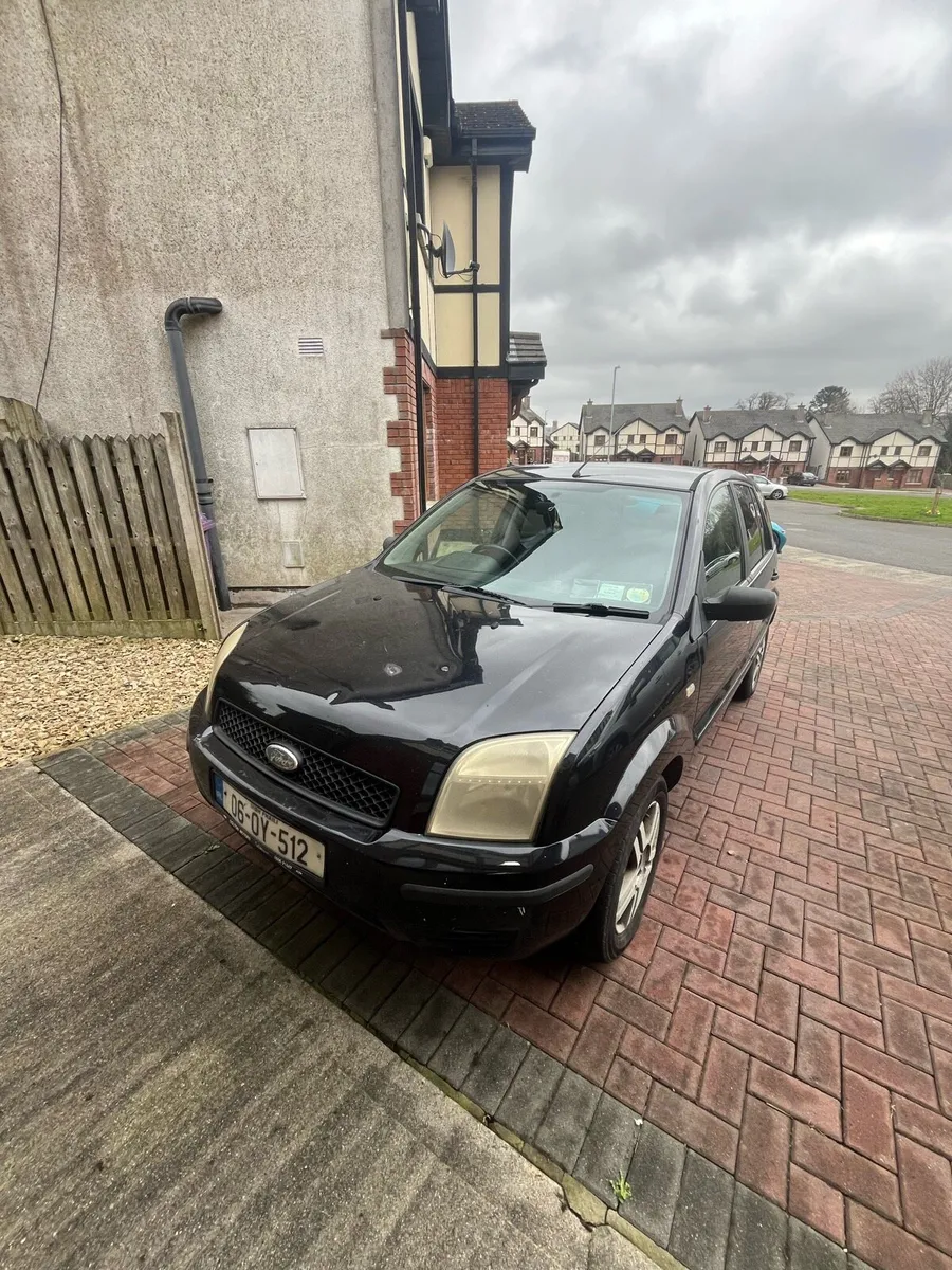 Ford Fusion - Image 2