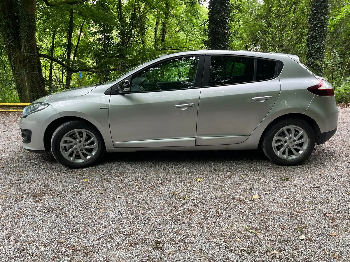 Renault - Image 3