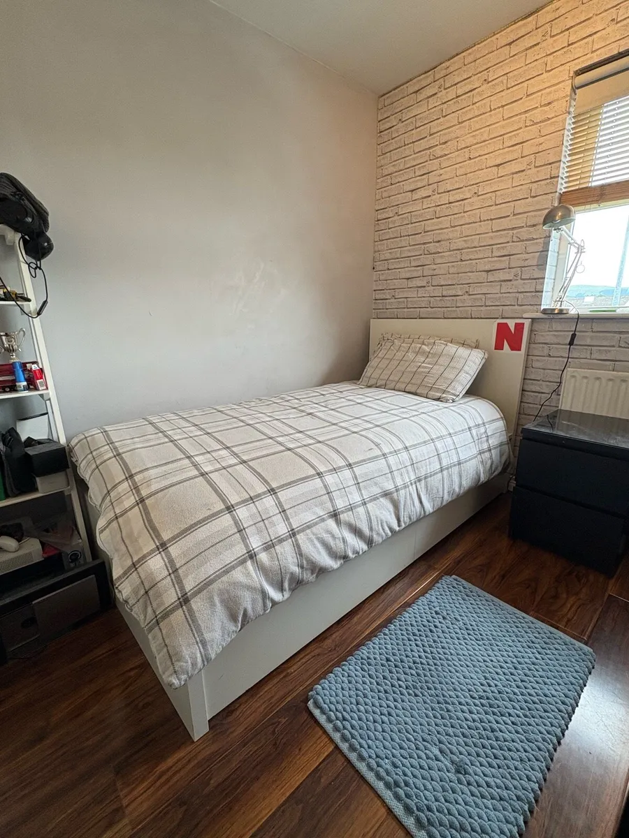 3 * Single IKEA Malm beds - Image 1