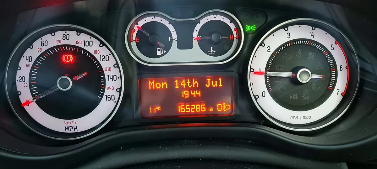 Fiat 500L - Image 4