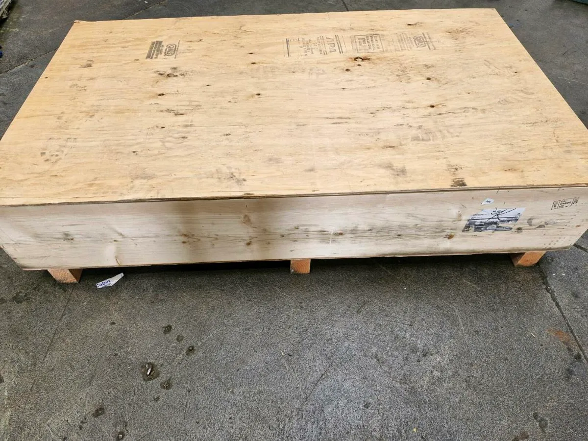Wooden crates - Image 2