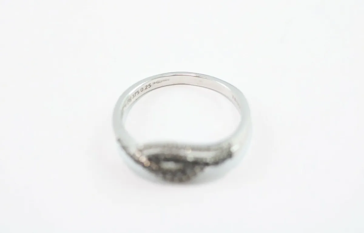 9ct Gold diamond dress ring - Image 3