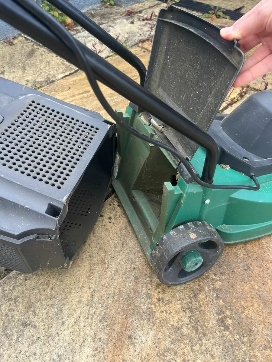 Lawn mower - Image 2