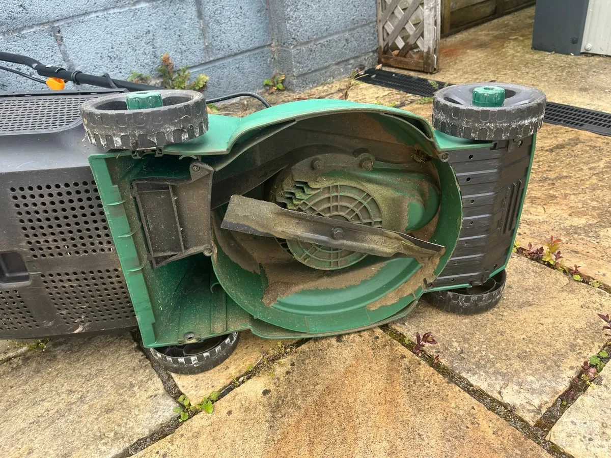 Lawn mower - Image 4