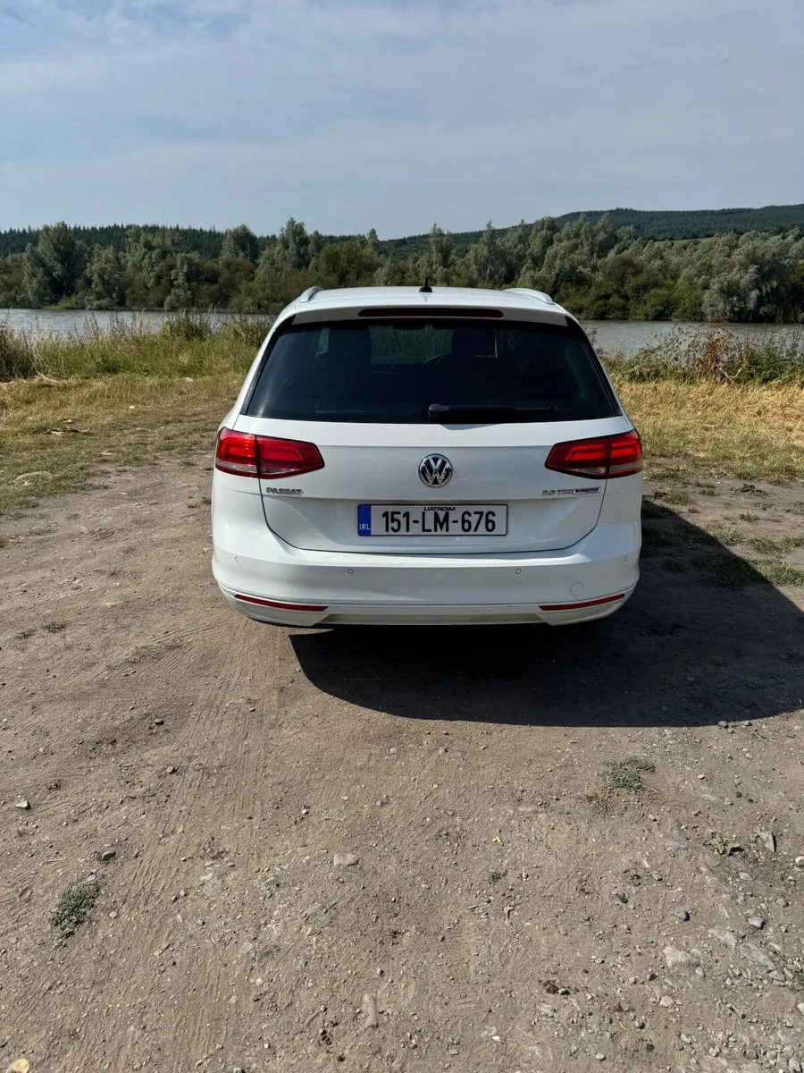 Volkswagen Passat 2015 - Image 4