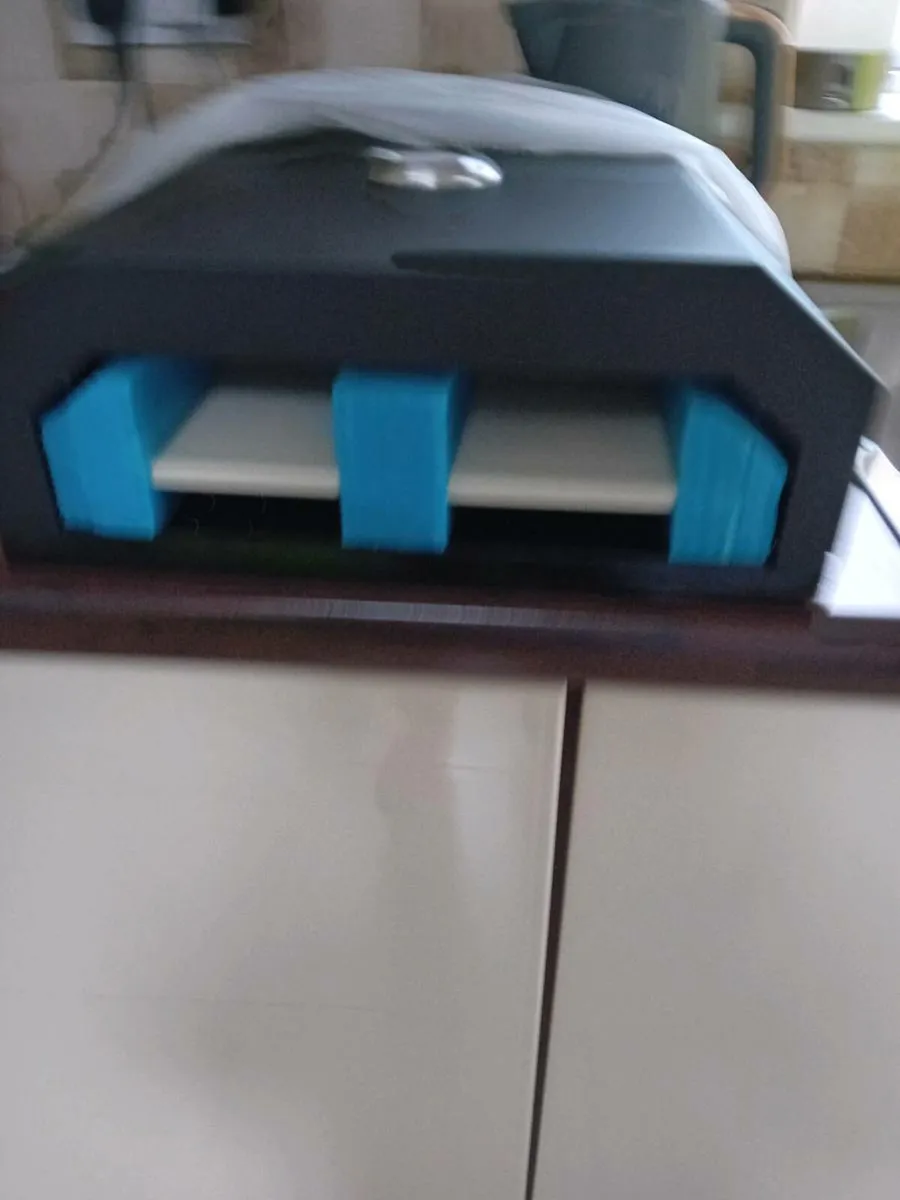 BBQ PIZZA OVEN NEW BOXED