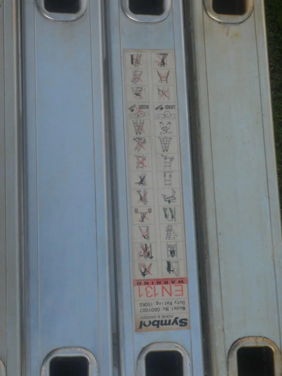 folding ladder - Image 1