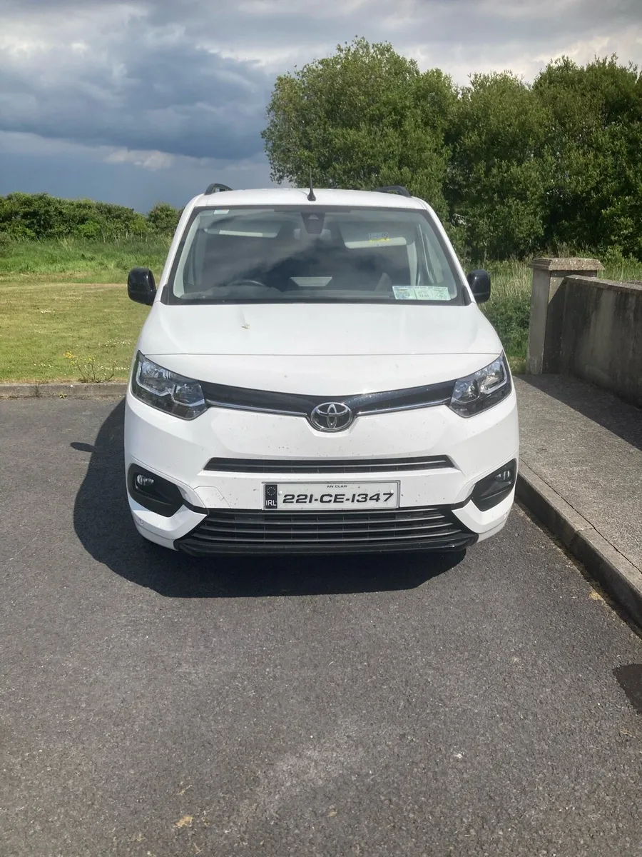 Van - Image 1
