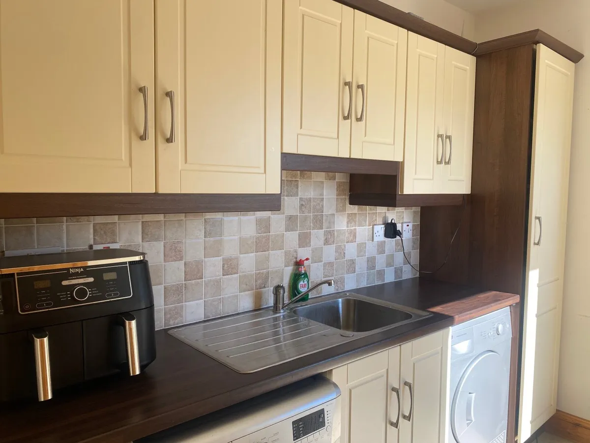 Kitchen & Utility - Image 2