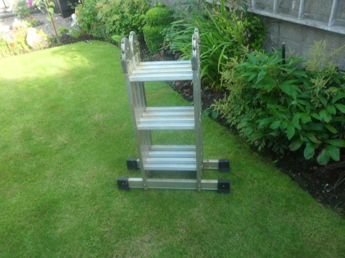 folding ladder - Image 2