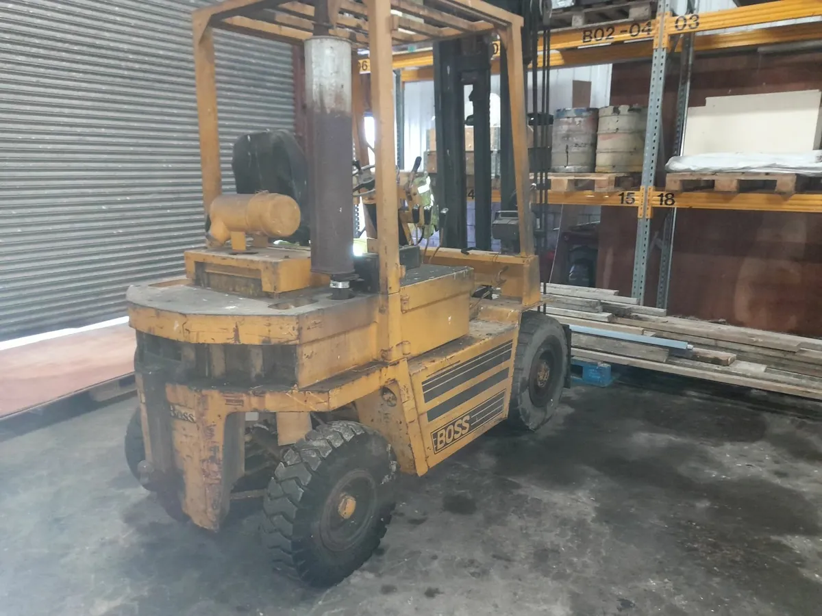Forklift - Image 2
