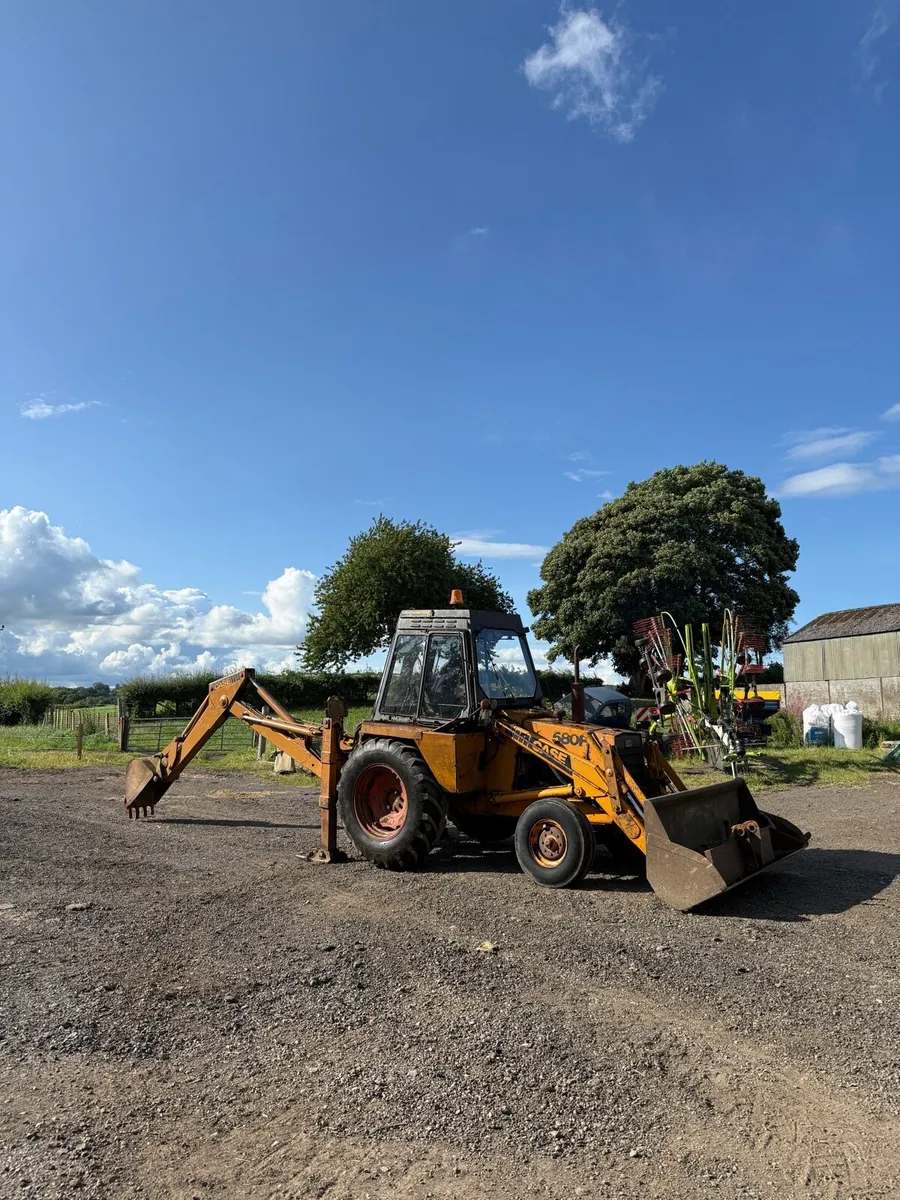 1985 Case 580F digger - Image 2