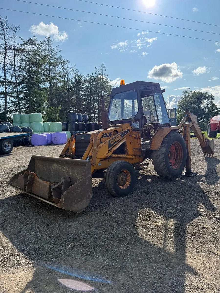1985 Case 580F digger - Image 3
