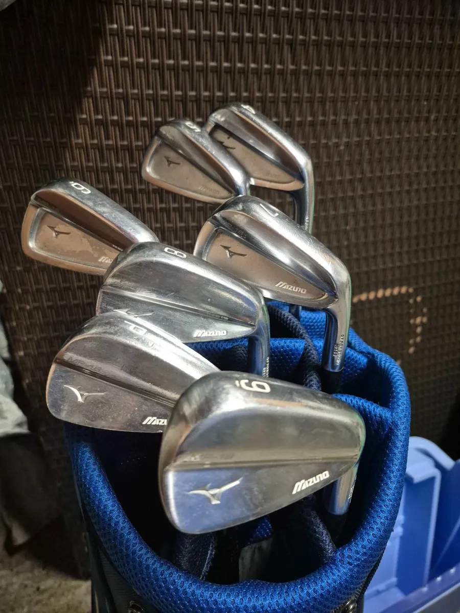 Mizuno MP18 Irons - Image 1