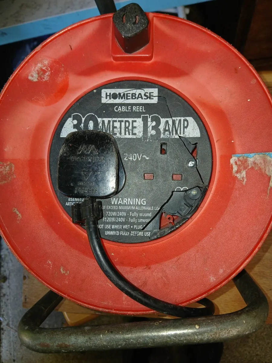 Electric cable, 30metres, 13amp