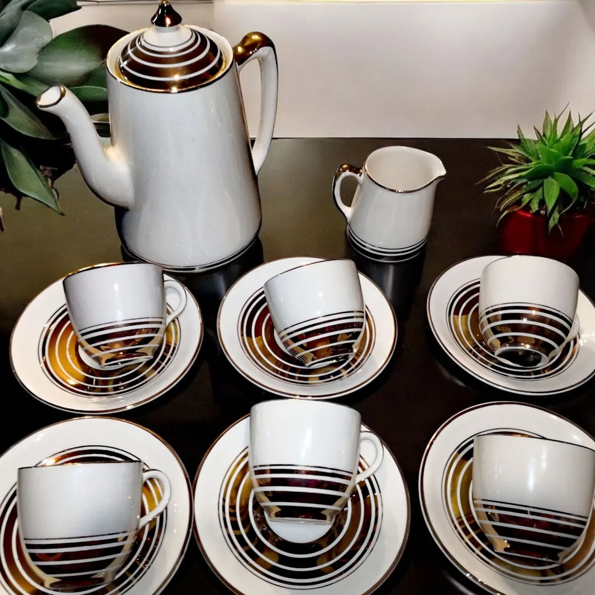Elegant Art Deco Cobridge coffee set - Image 1