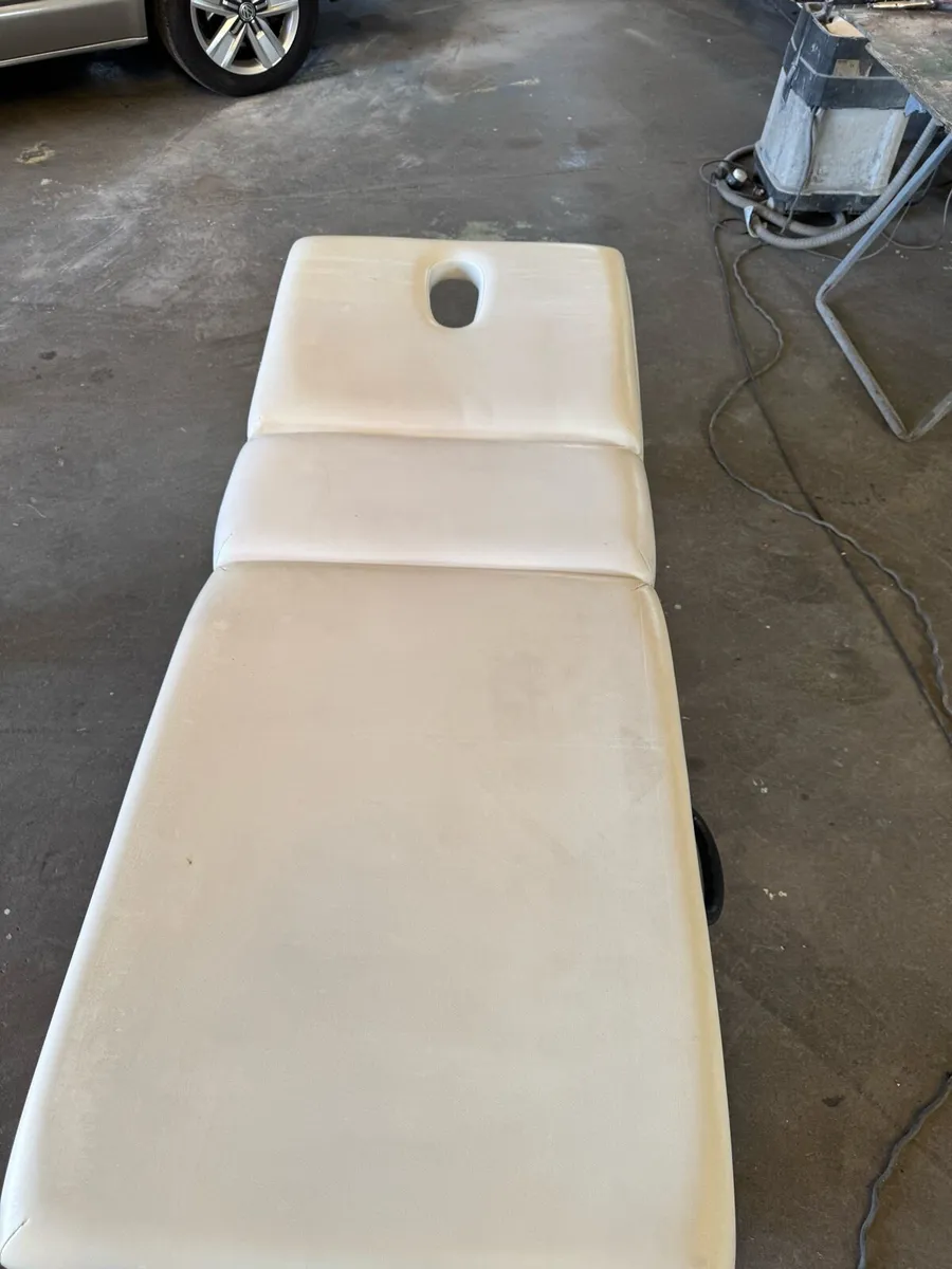 Massage bed - Image 2