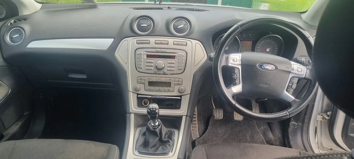 Car - Image 3