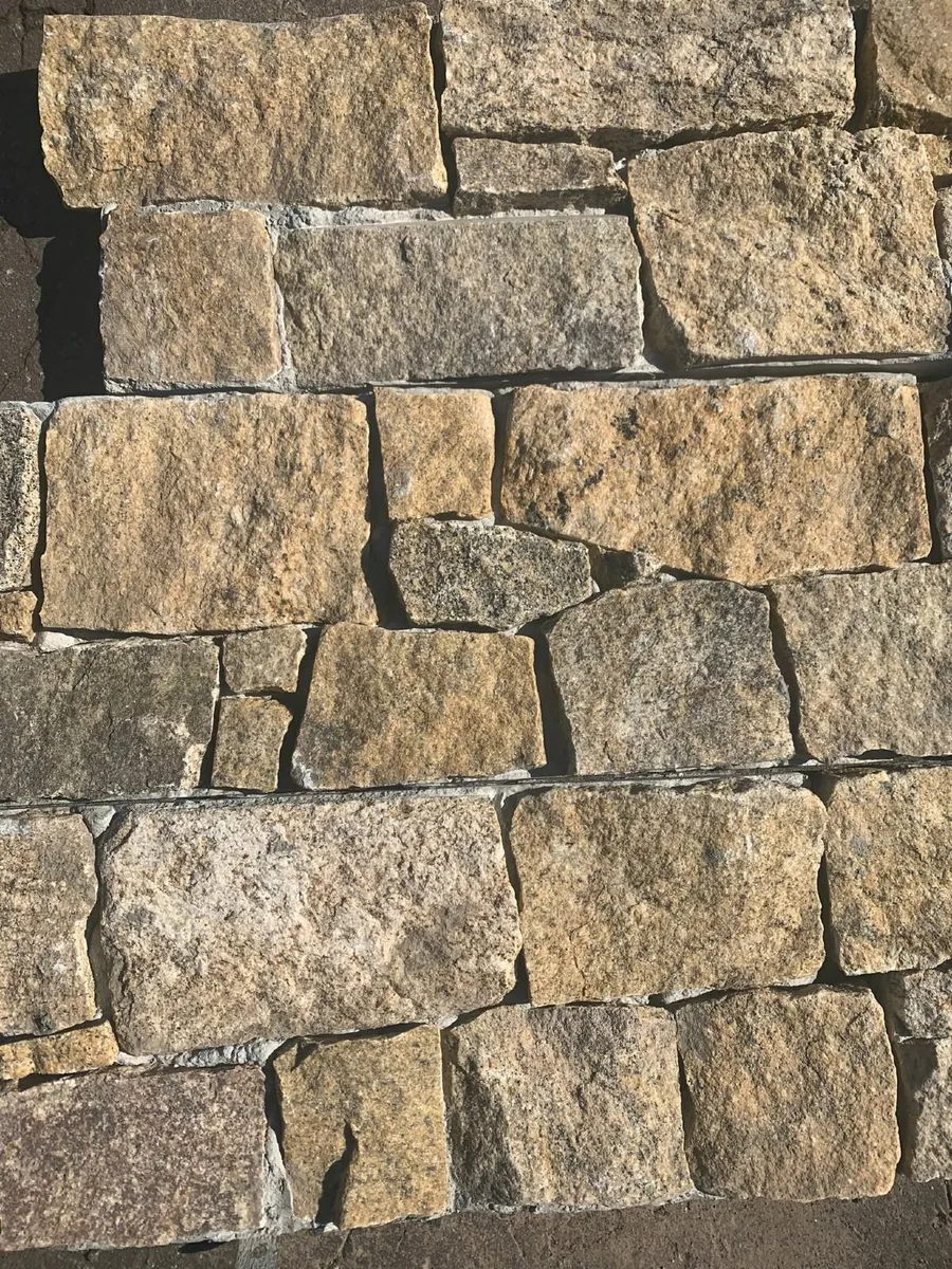 Rustic Granite Z Cladding natural stone veneer - Image 3