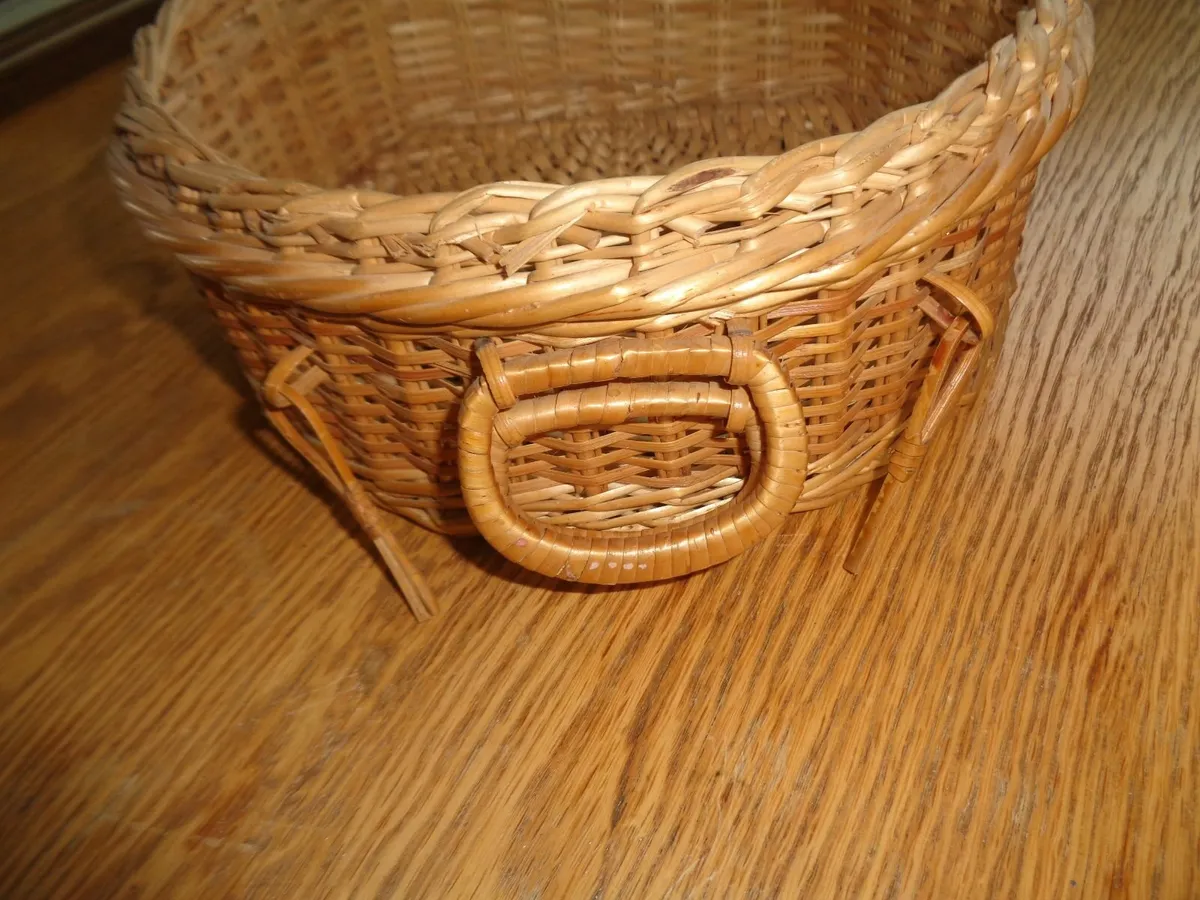 Vintage Wicker Basket for Sale - Image 4