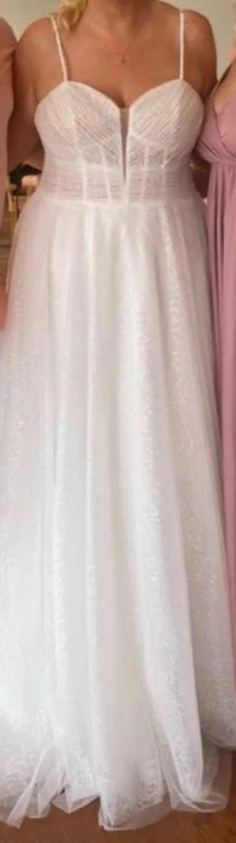 Wedding dress - Image 2