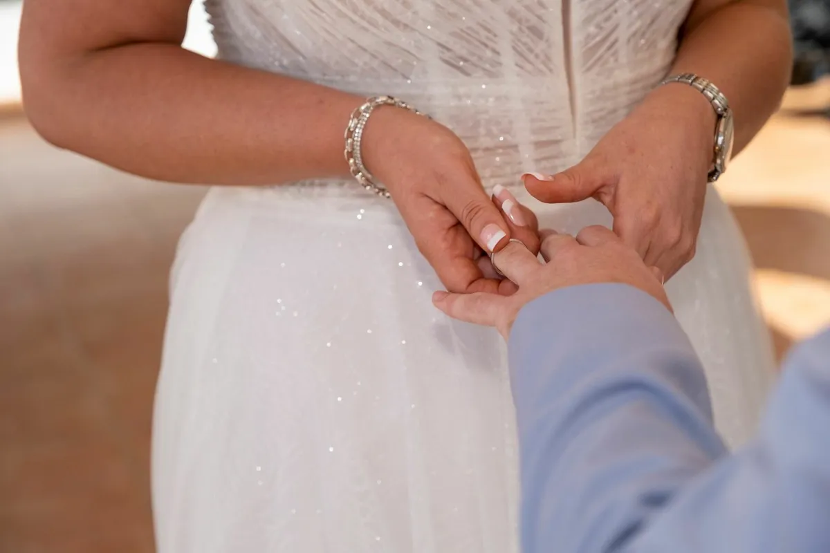 Wedding dress - Image 1