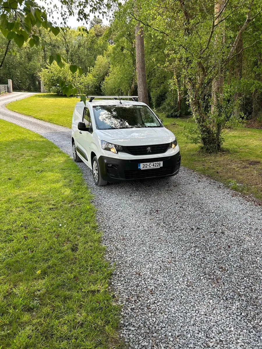 Exceptional 212 Peugeot Partner! - Image 3