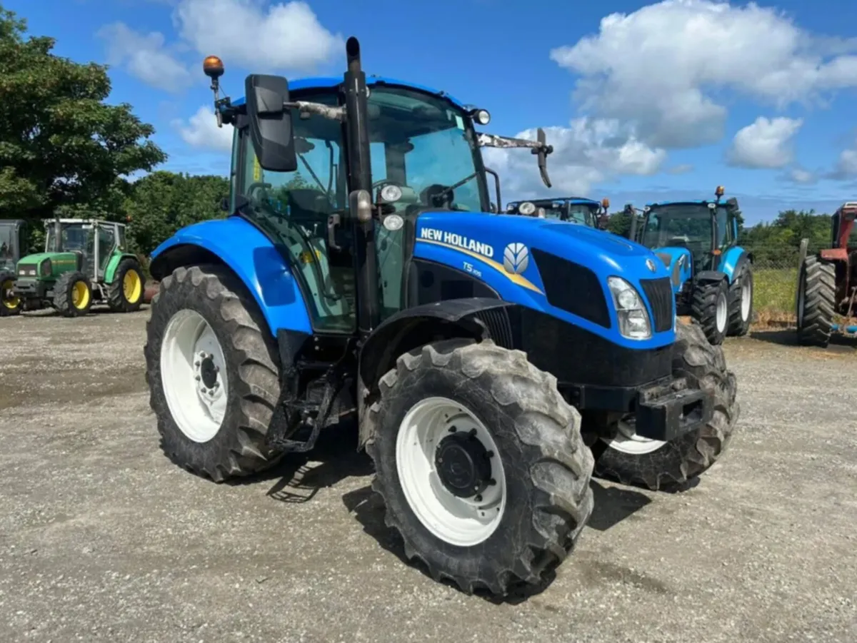 2015 New Holland T5.105 - Image 1
