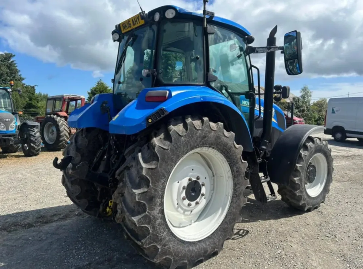 2015 New Holland T5.105 - Image 4