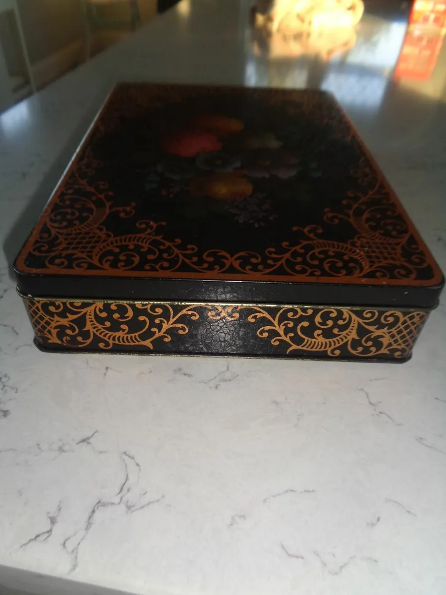 Vintage Tin for Sale - Image 2