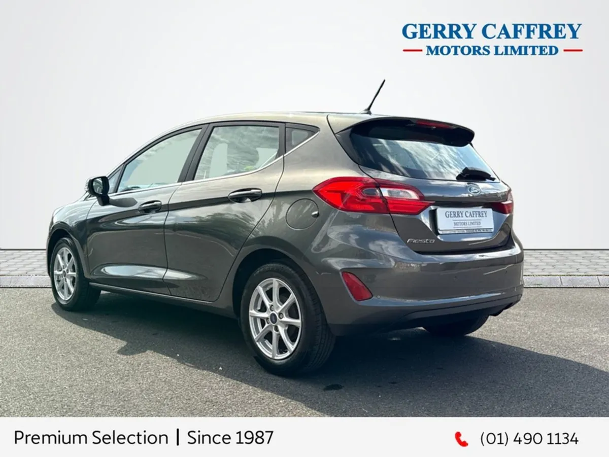 Ford Fiesta Titanium 1.10 85ps 5speed 4DR - Image 3