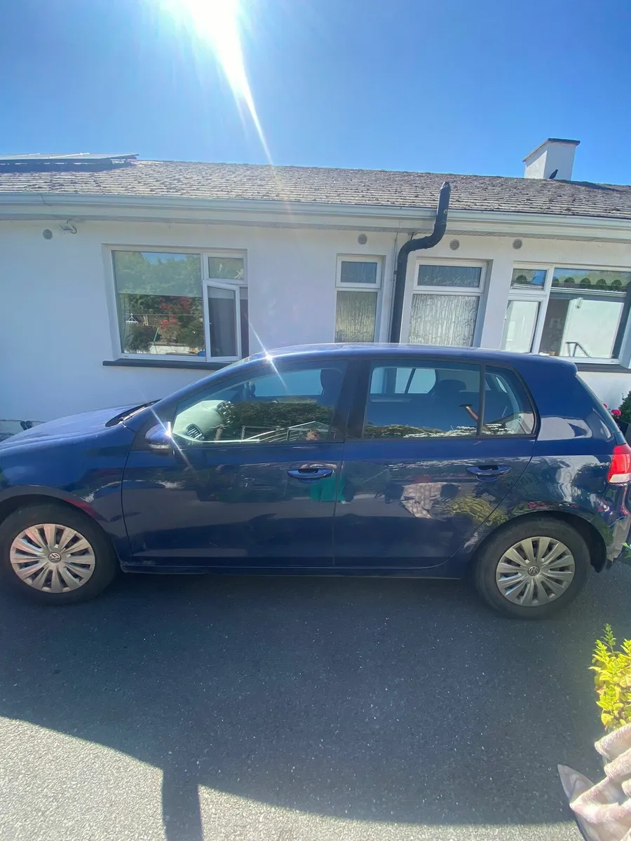 2010 VW Golf 1.6 Diesel - Image 2