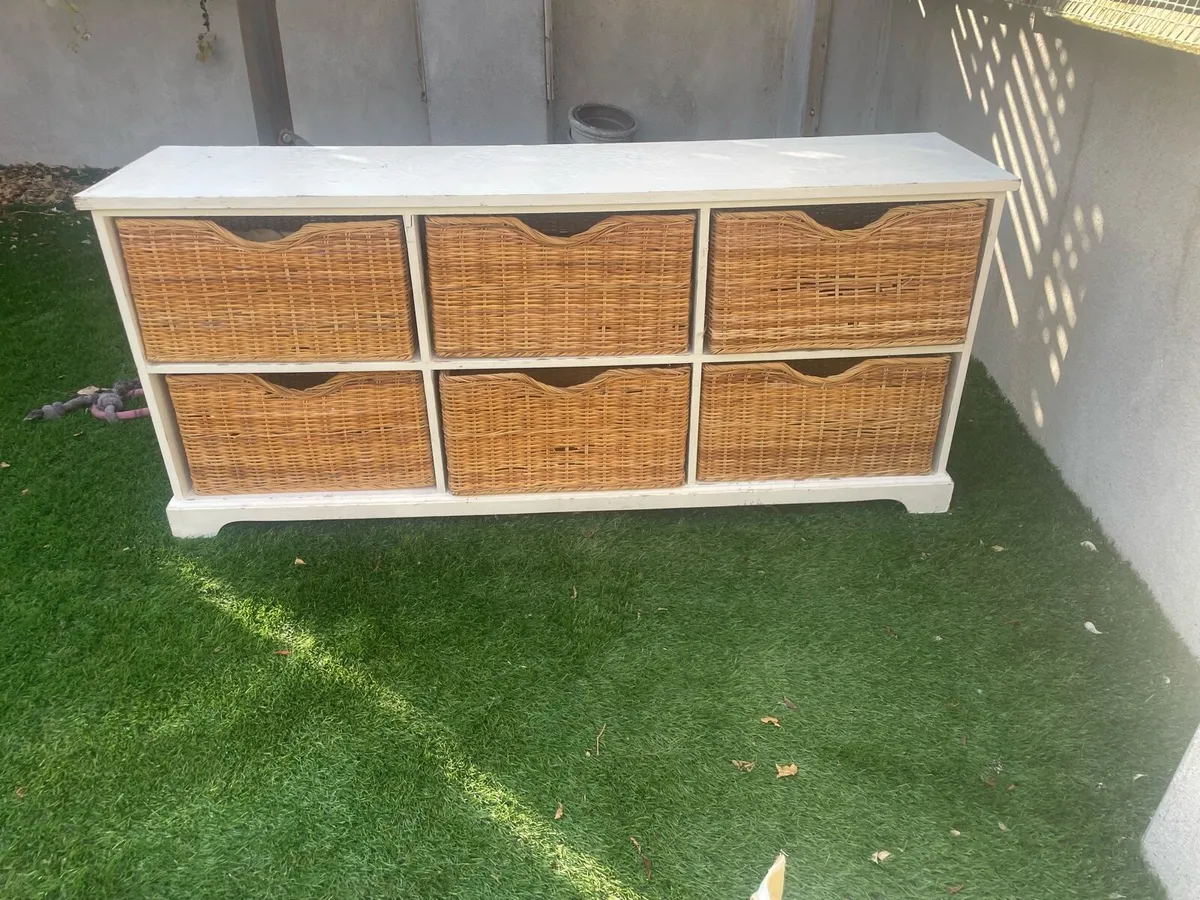 Storage Unit - free to take away - Image 1
